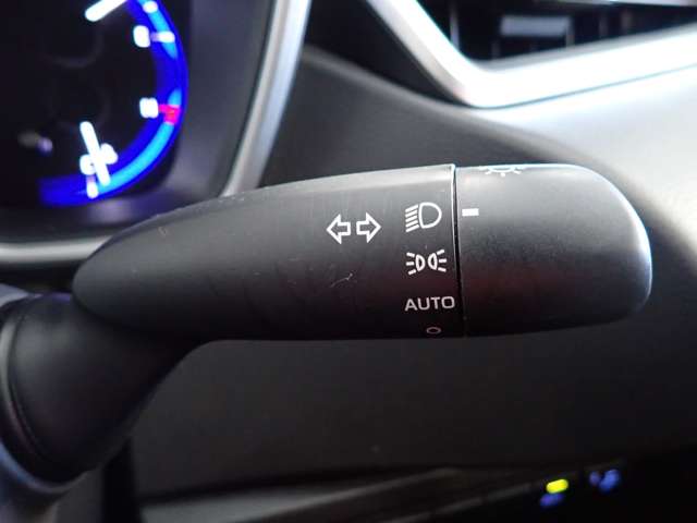 トヨタ カローラ １．８ ハイブリッド Ｓ R2年 (関東) 99