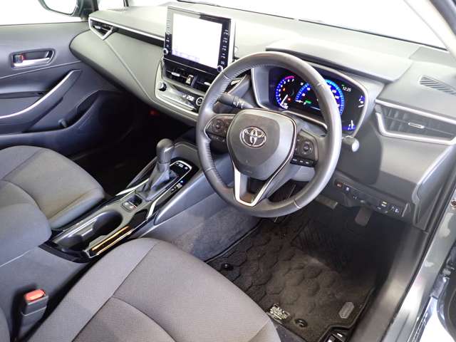 トヨタ カローラ １．８ ハイブリッド Ｓ R2年 (関東) 99