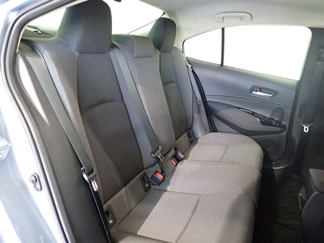 トヨタ カローラ １．８ ハイブリッド Ｓ R2年 (関東) 99