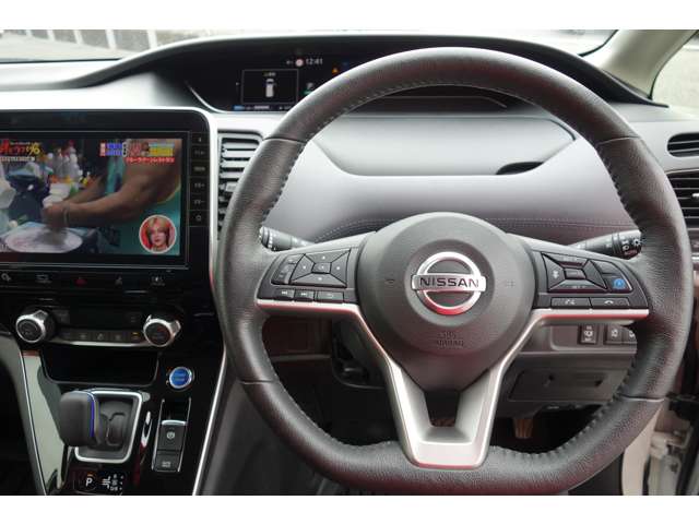 日産 セレナ １．２ Ｅ－ＰＯＷＥＲ ハイウェイスター Ｖ R1年 () 99