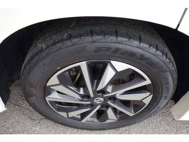 日産 セレナ １．２ Ｅ－ＰＯＷＥＲ ハイウェイスター Ｖ R1年 () 99