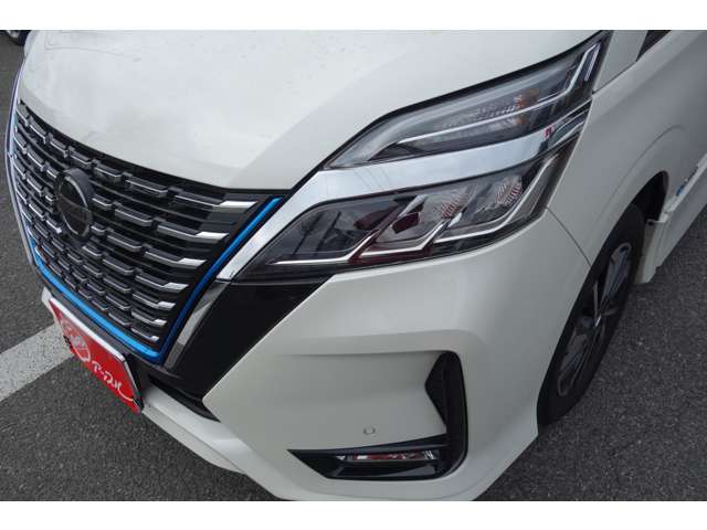 日産 セレナ １．２ Ｅ－ＰＯＷＥＲ ハイウェイスター Ｖ R1年 () 99