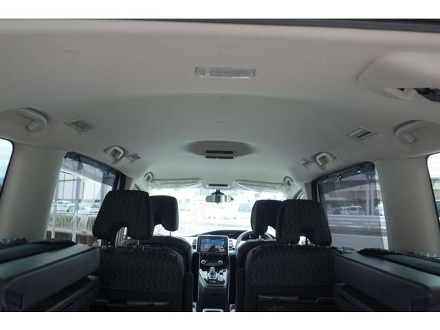 日産 セレナ １．２ Ｅ－ＰＯＷＥＲ ハイウェイスター Ｖ R1年 () 99