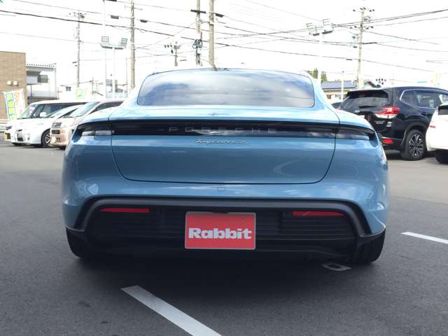 ポルシェ タイカン ４Ｓ パフォーマンスバッテリー プラス ４＋１シート ４ＷＤ R3年 (東海) 99