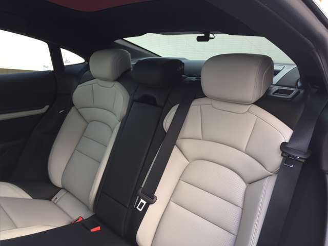 ポルシェ タイカン ４Ｓ パフォーマンスバッテリー プラス ４＋１シート ４ＷＤ R3年 (東海) 99