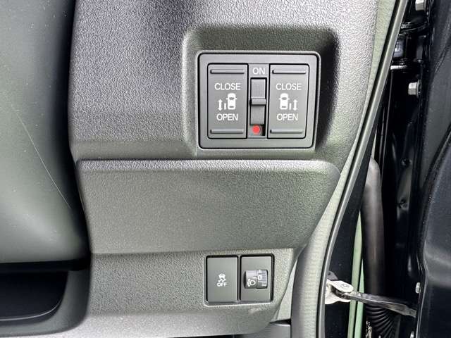 ホンダ Ｎ　ＢＯＸ カスタム ６６０ ターボ R7年 (東海) 99