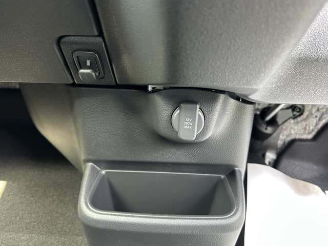 ホンダ Ｎ　ＢＯＸ カスタム ６６０ ターボ R7年 (東海) 99