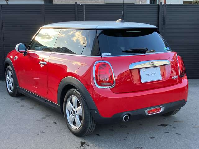 ミニ ミニ クーパー ３ドア ＤＣＴ R1年 (近畿) 99