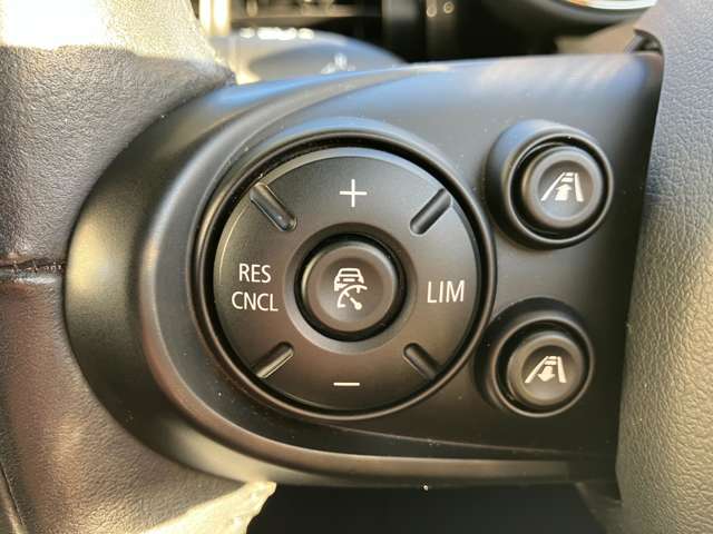 ミニ ミニ クーパー ３ドア ＤＣＴ R1年 (近畿) 99