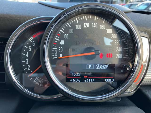 ミニ ミニ クーパー ３ドア ＤＣＴ R1年 (近畿) 99