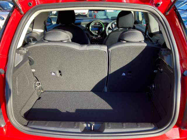 ミニ ミニ クーパー ３ドア ＤＣＴ R1年 (近畿) 99