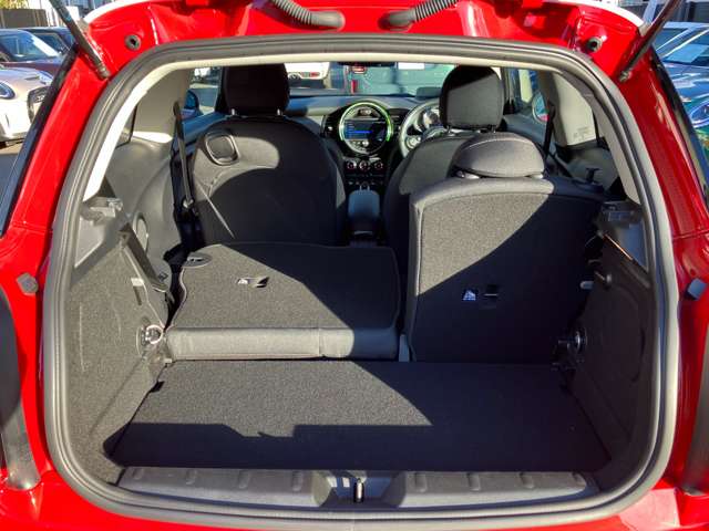 ミニ ミニ クーパー ３ドア ＤＣＴ R1年 (近畿) 99