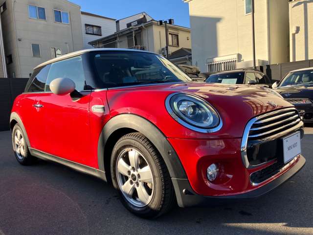 ミニ ミニ クーパー ３ドア ＤＣＴ R1年 (近畿) 99