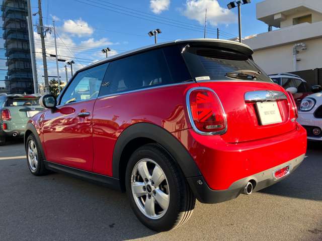 ミニ ミニ クーパー ３ドア ＤＣＴ R1年 (近畿) 99