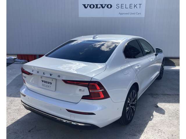 ボルボ Ｓ６０ アルティメット　Ｂ４ R5年 (関東) 99
