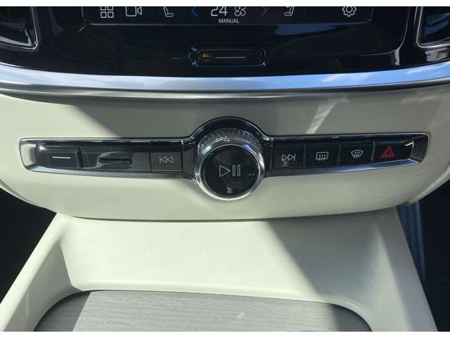 ボルボ Ｓ６０ アルティメット　Ｂ４ R5年 (関東) 99