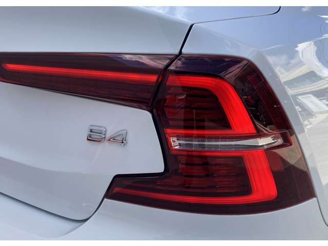 ボルボ Ｓ６０ アルティメット　Ｂ４ R5年 (関東) 99