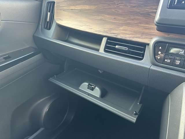 ホンダ Ｎ−ＯＮＥ ６６０ オリジナル スタイルプラス アーバン R6年 (東海) 99