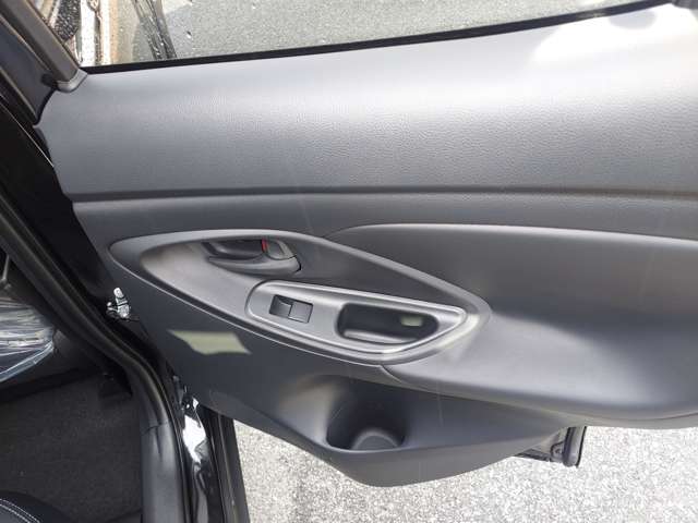 トヨタ ヤリスクロス　ハイブリッド １．５ ハイブリッド Ｚ R7年 (九州・沖縄) 99