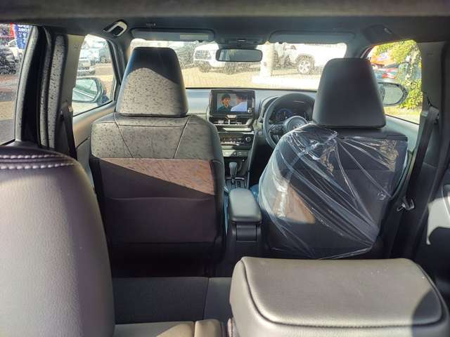 トヨタ ヤリスクロス　ハイブリッド １．５ ハイブリッド Ｚ R7年 (九州・沖縄) 99