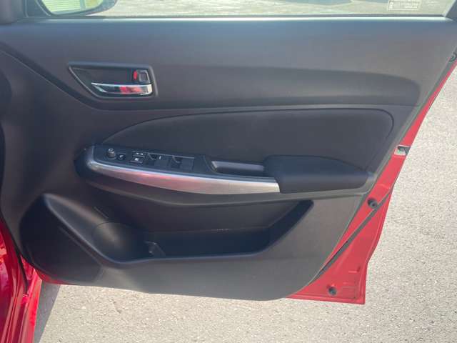 スズキ スイフト １．２ ハイブリッド ＲＳ セーフティパッケージ装着車 ４ＷＤ H29年 (北海道) 99