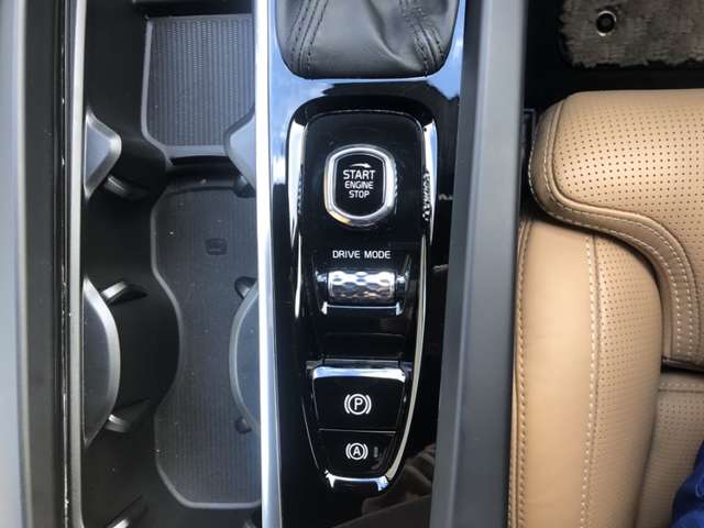 ボルボ ＸＣ６０ Ｄ４ ＡＷＤ インスクリプション ディーゼルターボ ４ＷＤ H30年 (東北) 99