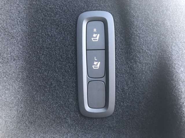 ボルボ ＸＣ６０ Ｄ４ ＡＷＤ インスクリプション ディーゼルターボ ４ＷＤ H30年 (東北) 99