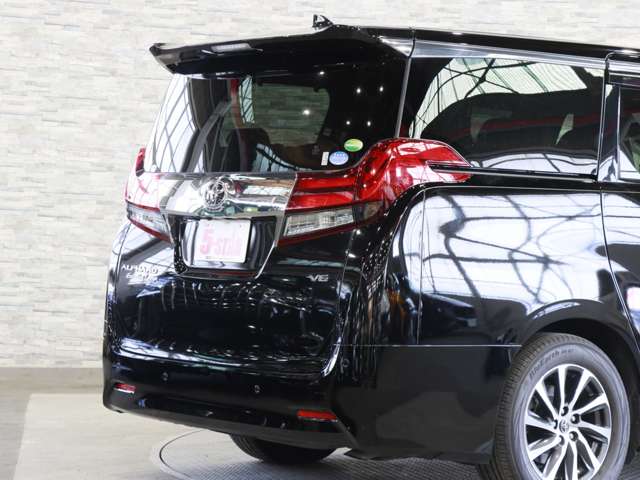 トヨタ アルファード ３．５ エグゼクティブ ラウンジ H28年 (関東) 99