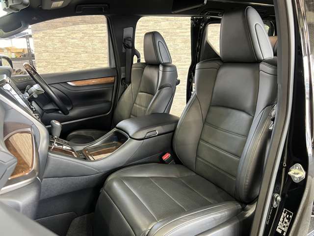 トヨタ アルファード ３．５ エグゼクティブ ラウンジ H28年 (関東) 99