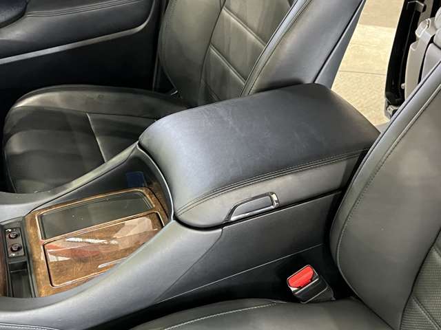 トヨタ アルファード ３．５ エグゼクティブ ラウンジ H28年 (関東) 99