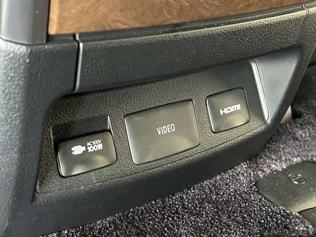 トヨタ アルファード ３．５ エグゼクティブ ラウンジ H28年 (関東) 99