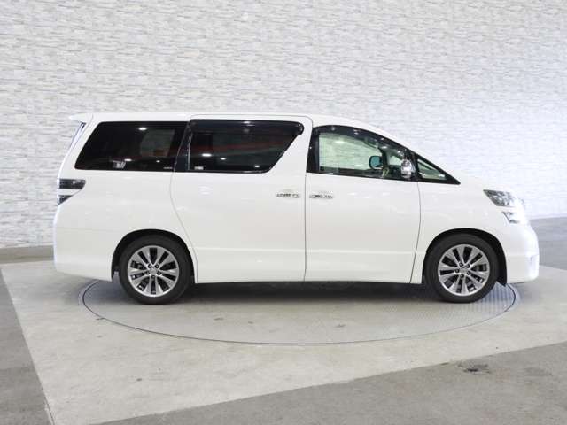 トヨタ ヴェルファイア ３．５ Ｚ プラチナセレクションＩＩ タイプゴールド H22年 (関東) 99