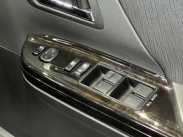 トヨタ ヴェルファイア ３．５ Ｚ プラチナセレクションＩＩ タイプゴールド H22年 (関東) 99