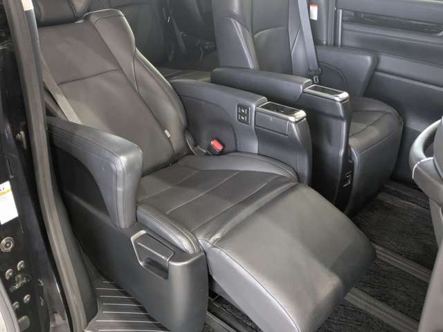 トヨタ ヴェルファイア　ハイブリッド ハイブリッド ２．５ ＺＲ Ｇエディション Ｅ－ＦＯＵＲ ４ＷＤ H27年 (関東) 99