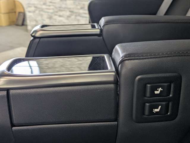 トヨタ ヴェルファイア　ハイブリッド ハイブリッド ２．５ ＺＲ Ｇエディション Ｅ－ＦＯＵＲ ４ＷＤ H27年 (関東) 99