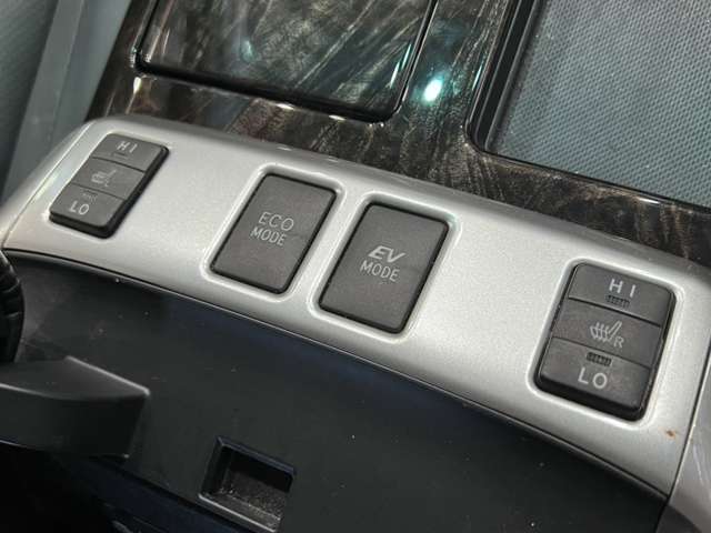 トヨタ アルファード　ハイブリッド ２．４ ＳＲ Ｃパッケージ ４ＷＤ H25年 (関東) 99