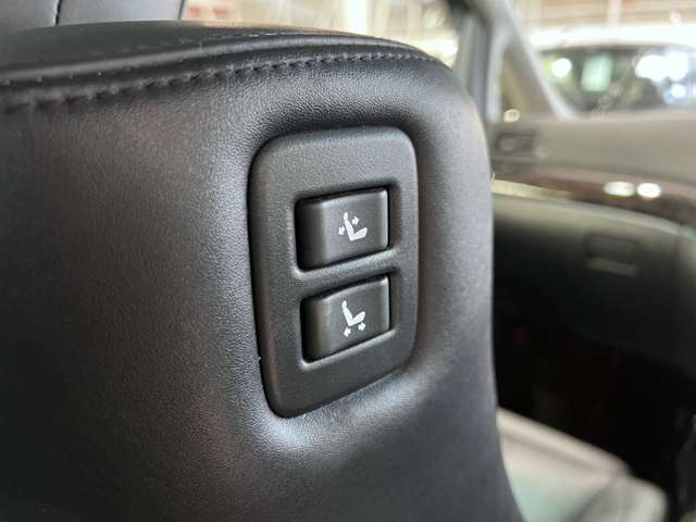 トヨタ アルファード　ハイブリッド ２．４ ＳＲ Ｃパッケージ ４ＷＤ H25年 (関東) 99