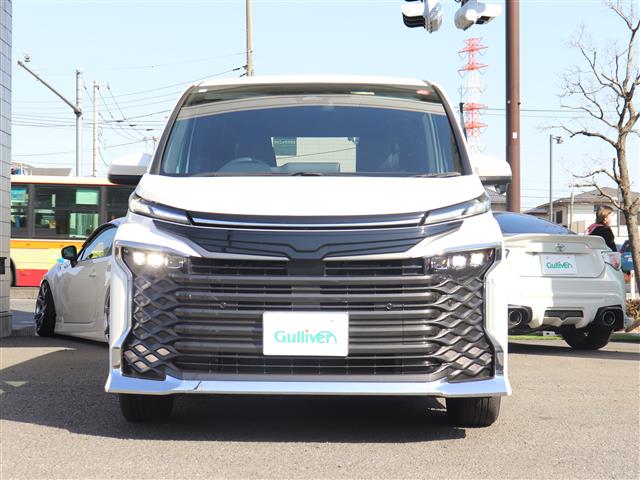 トヨタ ヴォクシー １．８ ハイブリッド Ｓ－Ｚ R5年 (関東) 99