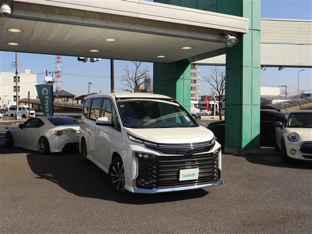 トヨタ ヴォクシー １．８ ハイブリッド Ｓ－Ｚ R5年 (関東) 99