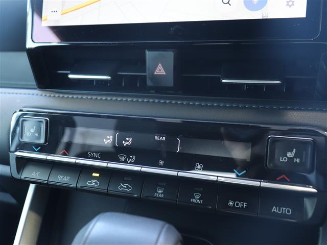 トヨタ ヴォクシー １．８ ハイブリッド Ｓ－Ｚ R5年 (関東) 99