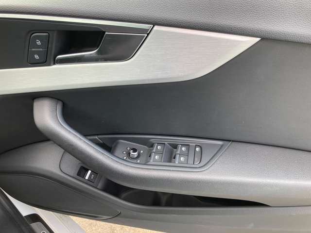 アウディ Ａ５　スポーツバック ２．０ ＴＦＳＩ クワトロ スポーツ Ｓラインパッケージ ４ＷＤ H30年 (東北) 99