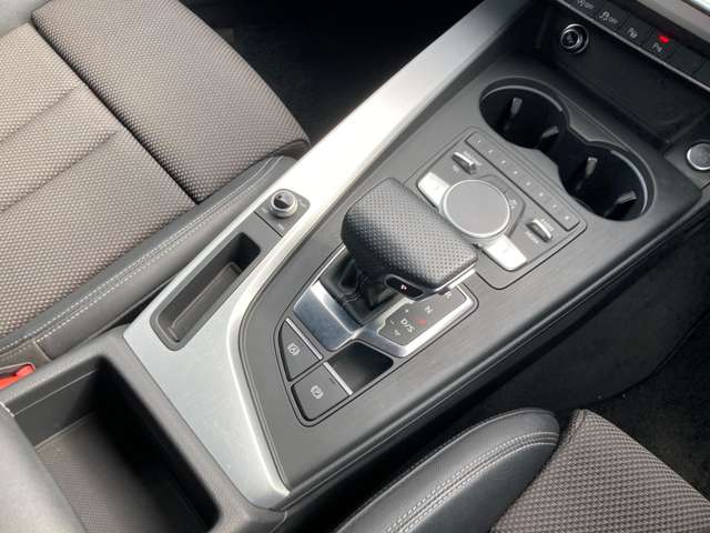 アウディ Ａ５　スポーツバック ２．０ ＴＦＳＩ クワトロ スポーツ Ｓラインパッケージ ４ＷＤ H30年 (東北) 99