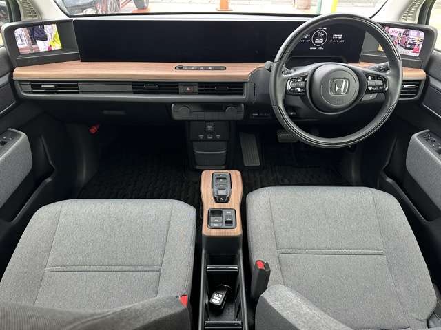 ホンダ Ｈｏｎｄａ　ｅ ベースモデル R2年 (東海) 99