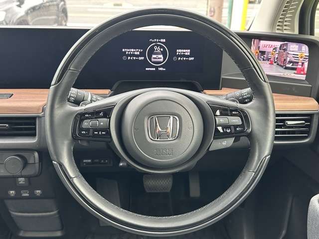 ホンダ Ｈｏｎｄａ　ｅ ベースモデル R2年 (東海) 99