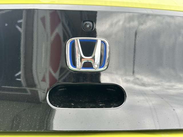 ホンダ Ｈｏｎｄａ　ｅ ベースモデル R2年 (東海) 99