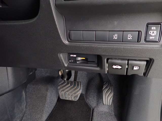 日産 セレナ １．４ Ｅ－ＰＯＷＥＲ ハイウェイスターＶ R5年 (関東) 99