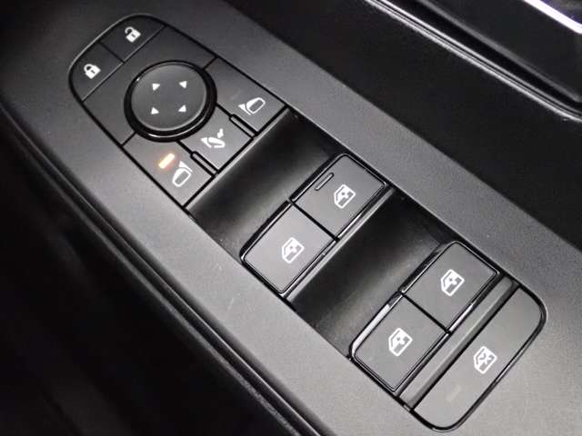 日産 セレナ １．４ Ｅ－ＰＯＷＥＲ ハイウェイスターＶ R5年 (関東) 99