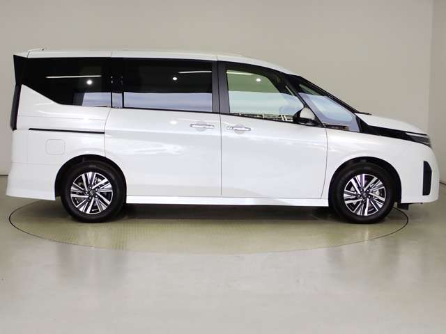 日産 セレナ １．４ Ｅ－ＰＯＷＥＲ ハイウェイスターＶ R5年 (関東) 99