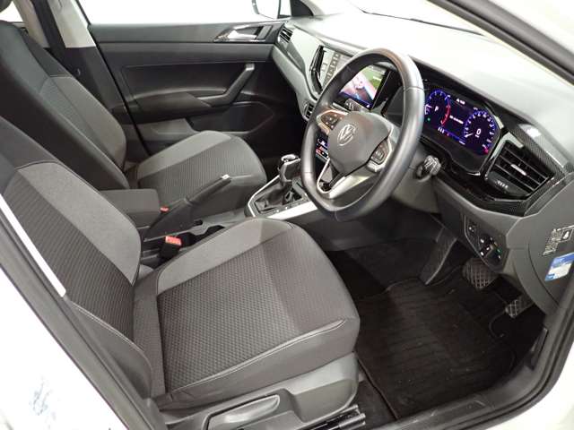 フォルクスワーゲン ポロ ＴＳＩ　アクティブ R4年 (関東) 99