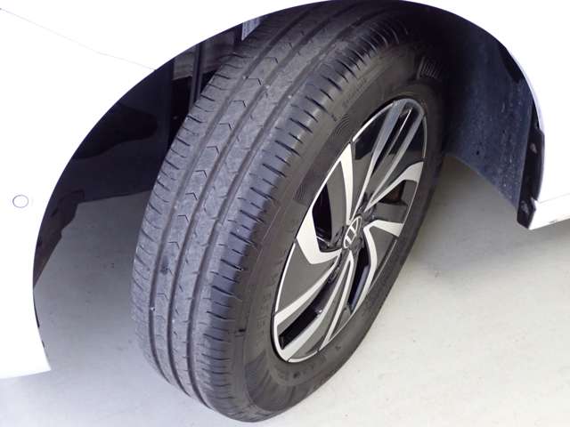 フォルクスワーゲン ポロ ＴＳＩ　アクティブ R4年 (関東) 99